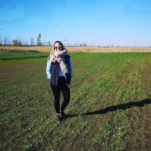 Meet your Posher, Camille